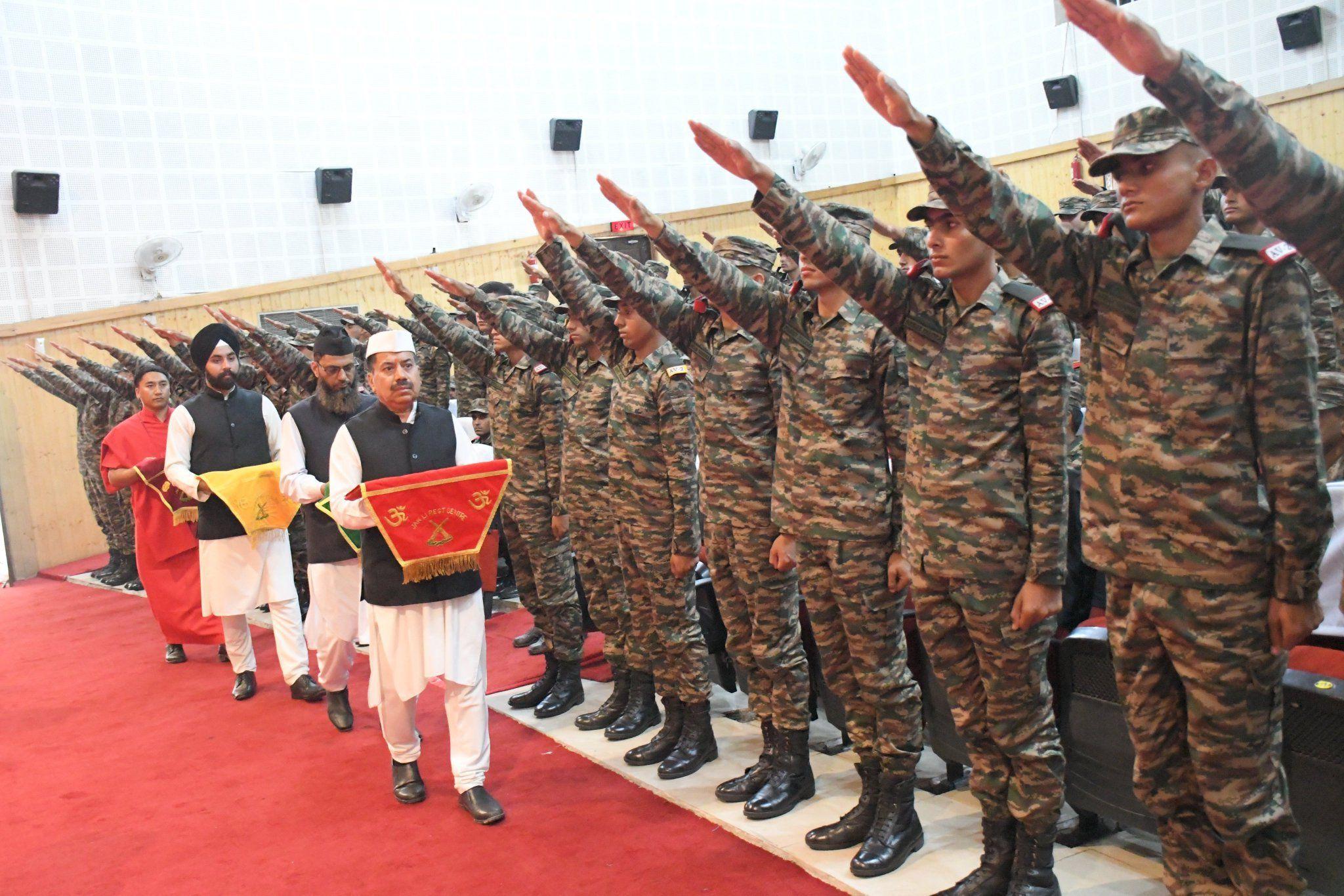 如何看待马斯克行纳粹礼?