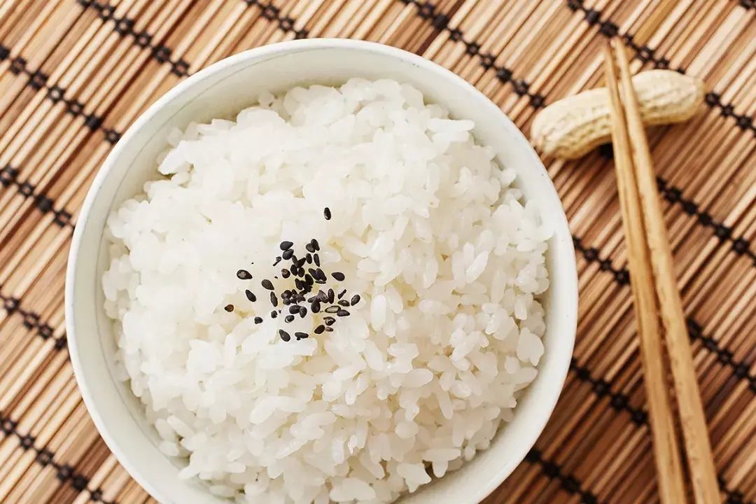 但你知道吗,就算吃光了碗中的每一粒米,我们还是浪费了一部分食物.