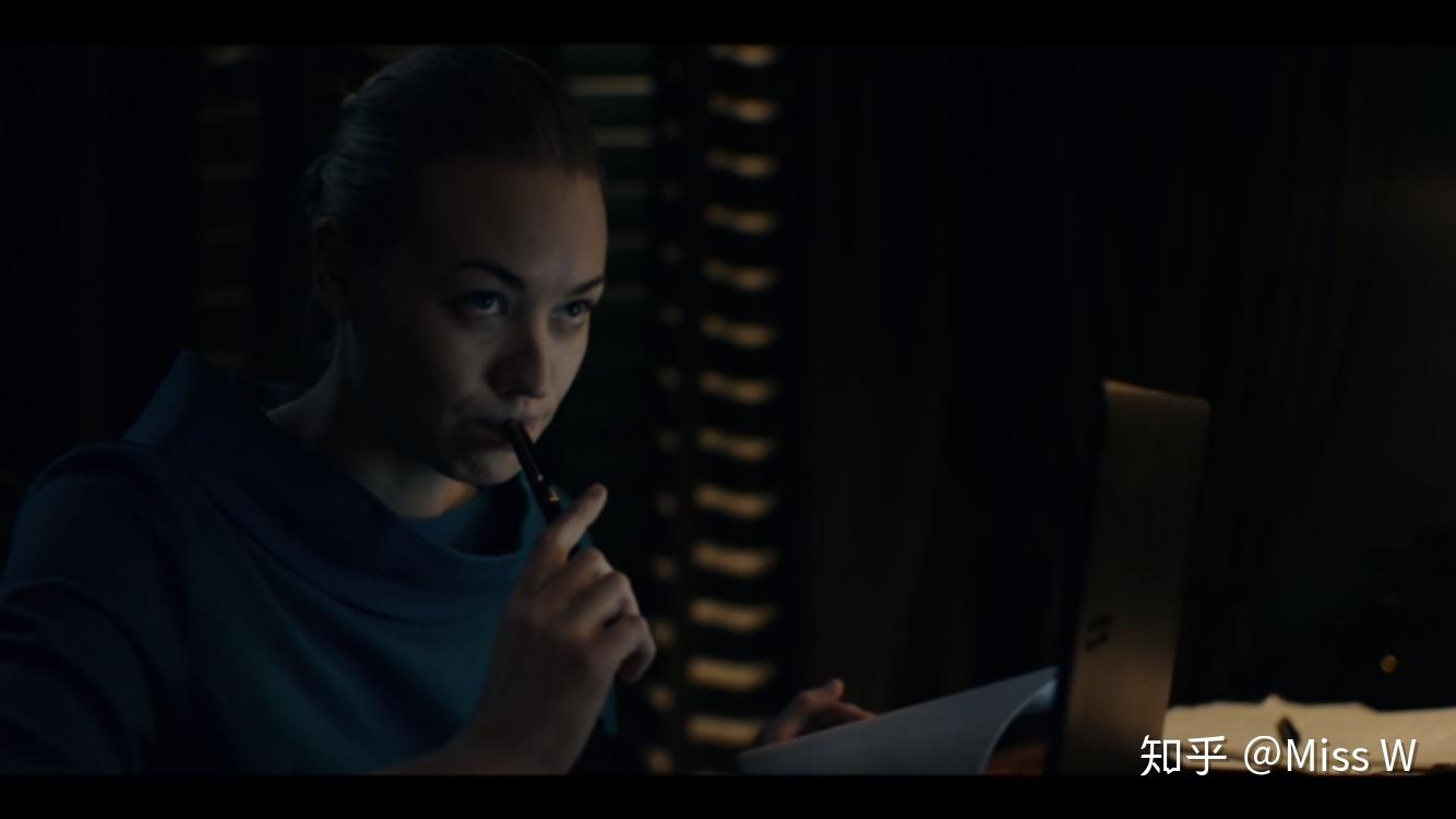 如何评价使女的故事中serena一角