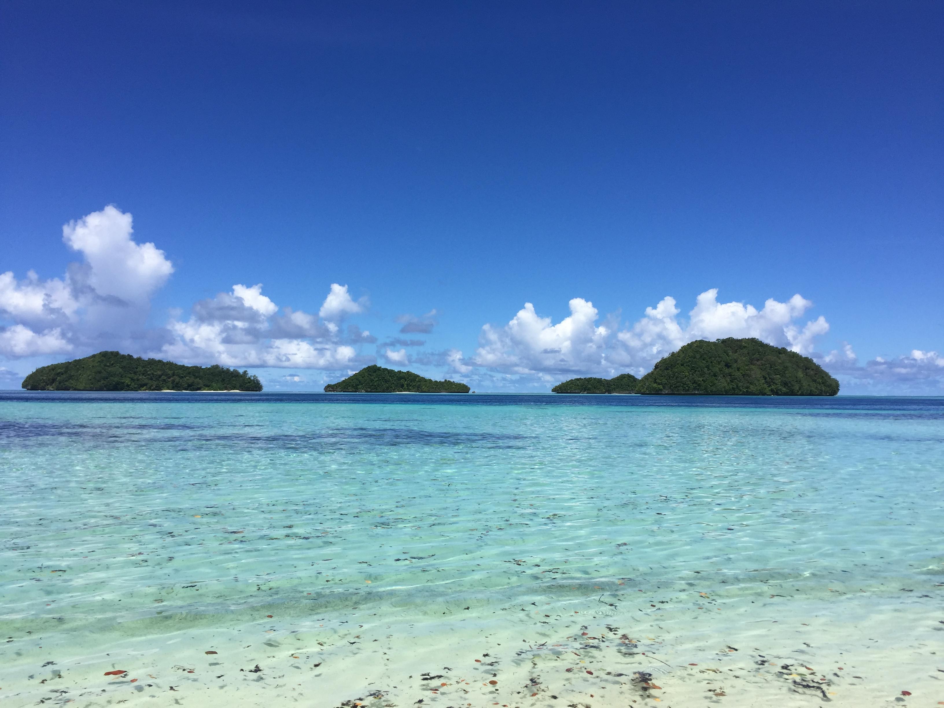寒假想和男朋友出去旅游,求推荐合适的风景好适合度假的海岛?