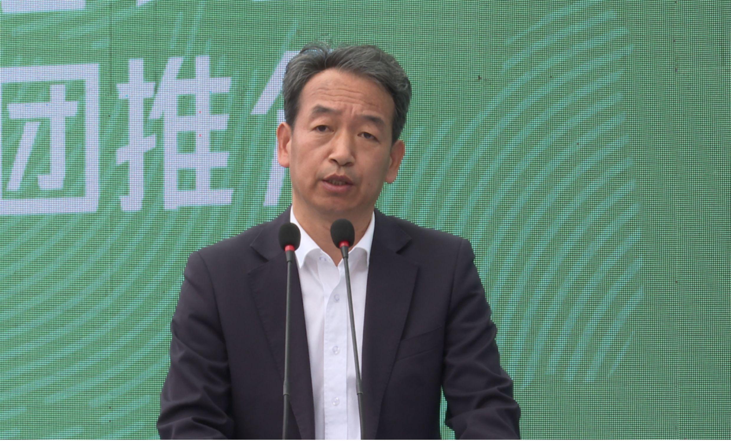 佳木斯市人民政府副市长申甲绥化市人民政府副市长王行亮随后,绥化市