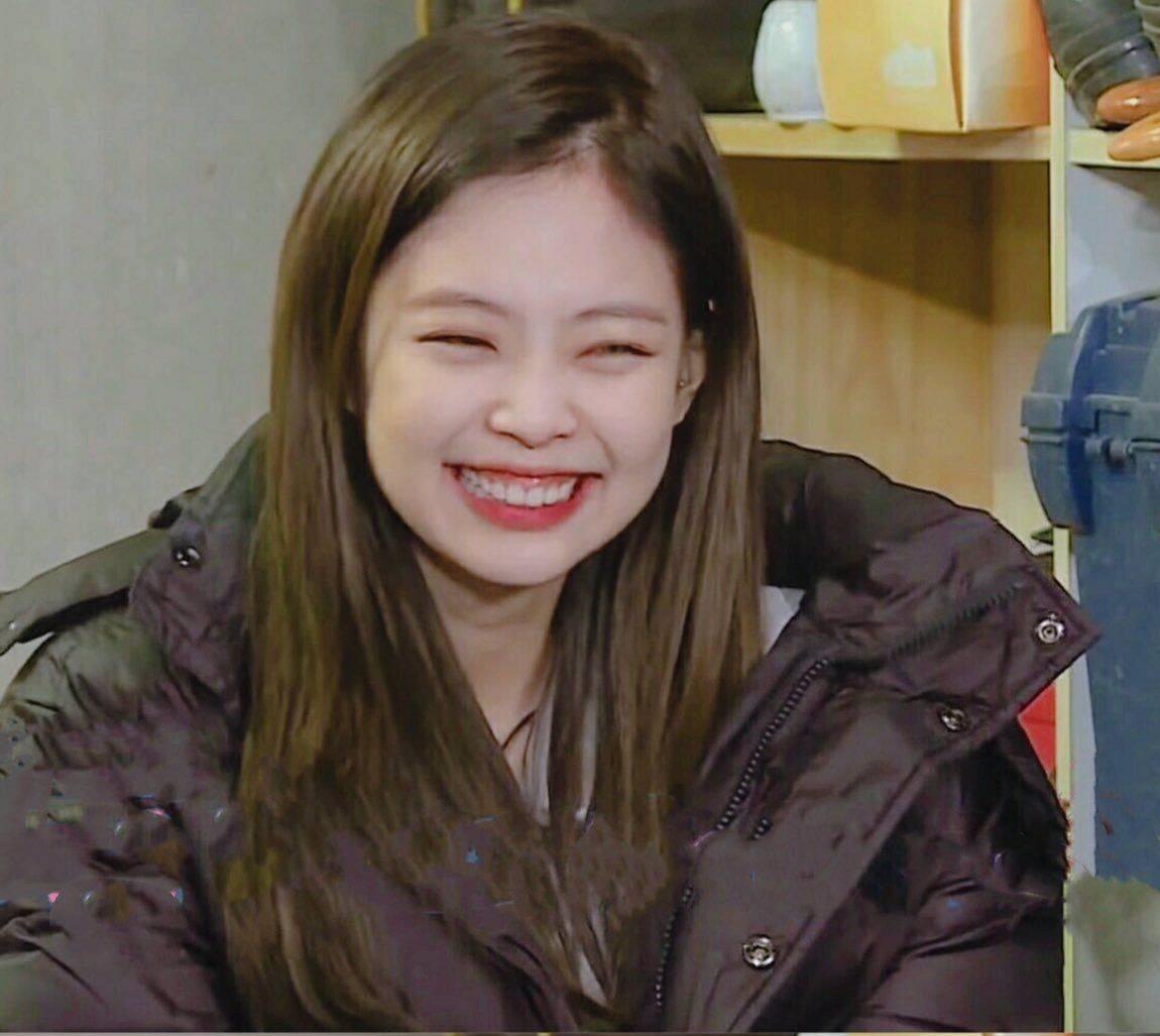 有没有blackpink里jennie露齿大笑眯眼睛的头像啊啊啊太可爱了