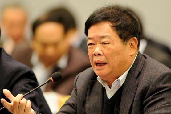 十几年前有个狂人走进曹德旺办公室曹总我要买下10福耀的股份