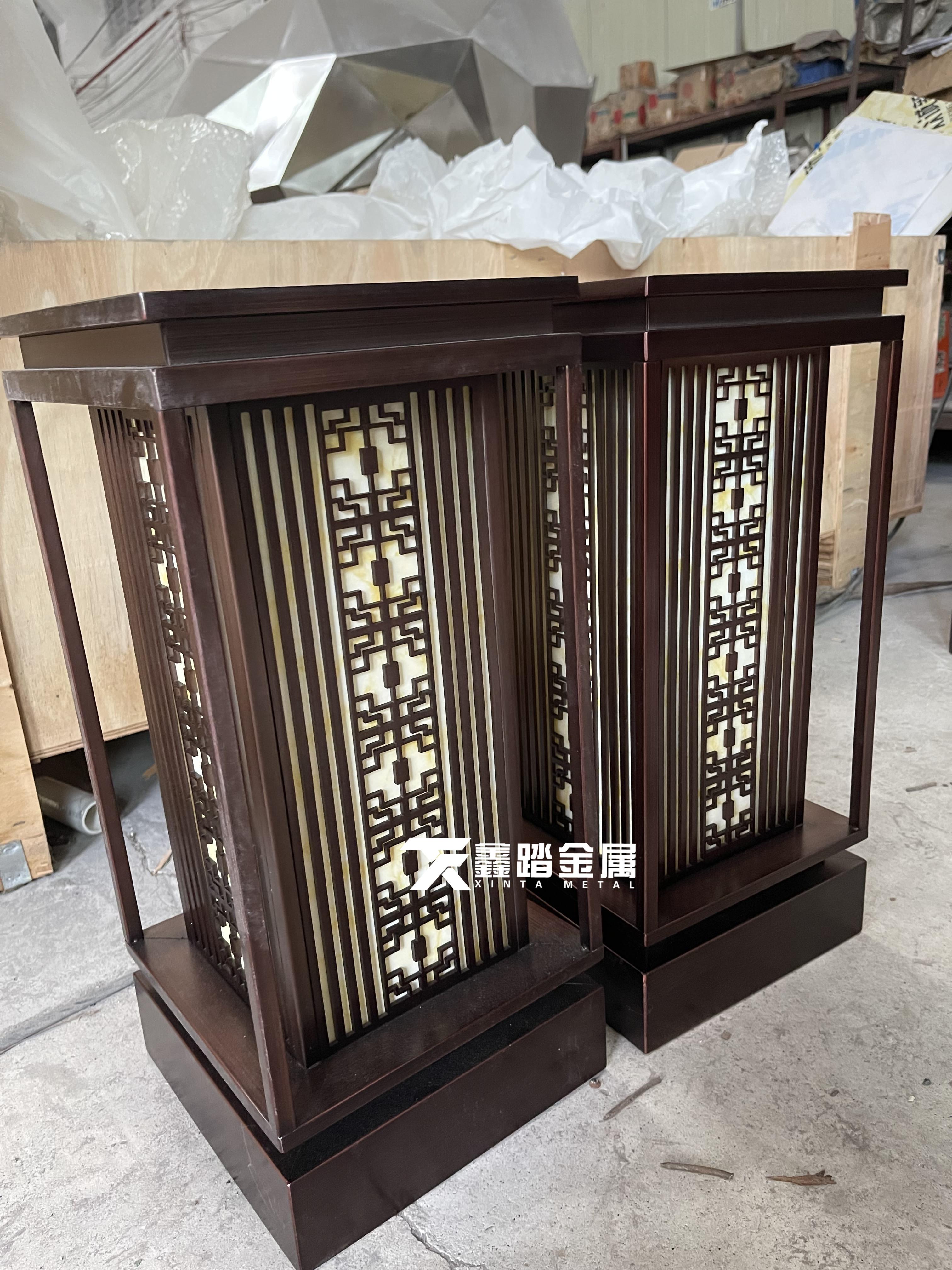 新中式售楼部不锈钢灯箱仿古铜做旧