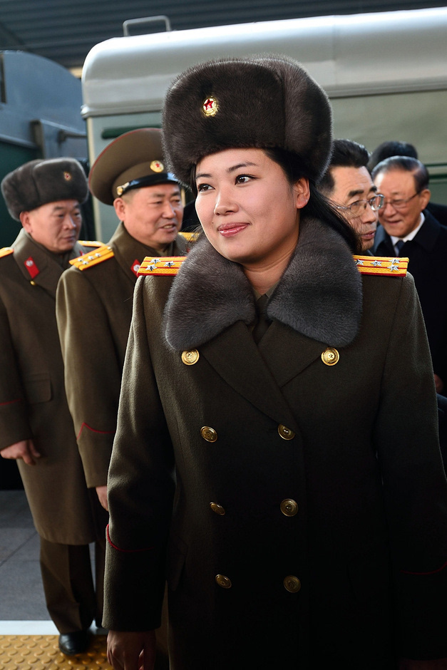 朝鲜今日举行阅兵式,庆祝朝鲜战争胜利 70 周年,哪些信息值得关注?