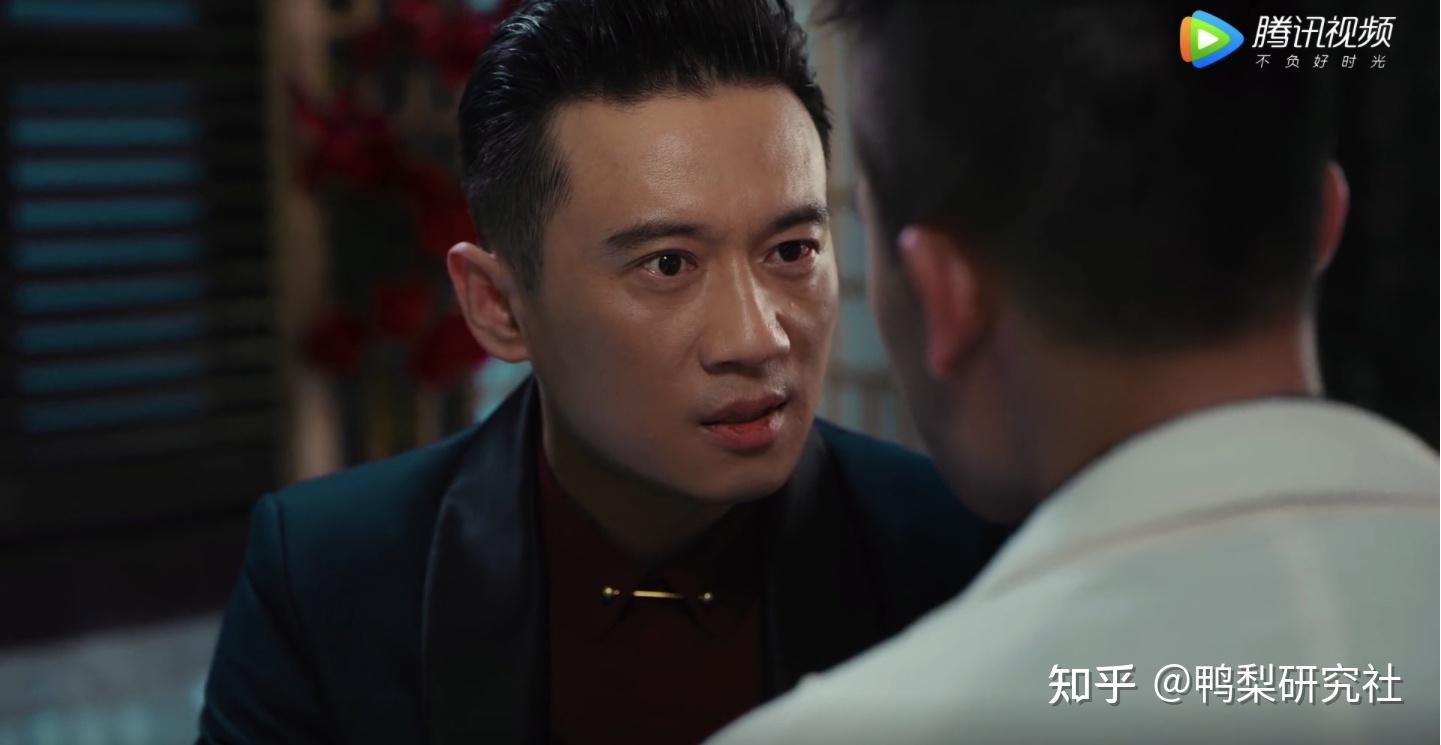 黑白禁区丨毒枭女儿恋爱脑为了个男人毅然炸毁自家老巢