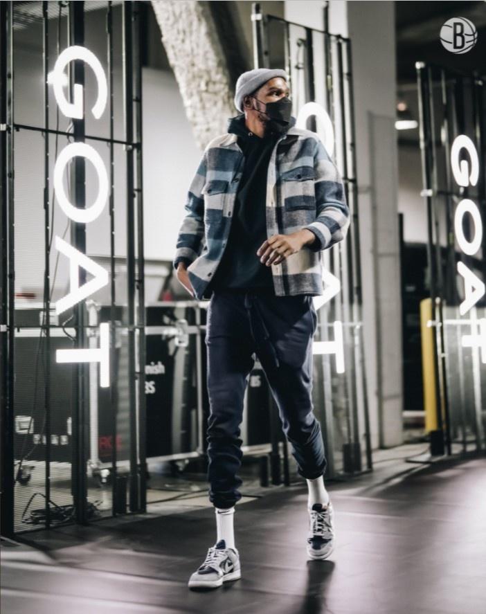 篮网官方晒杜兰特入场照 帅炸了!