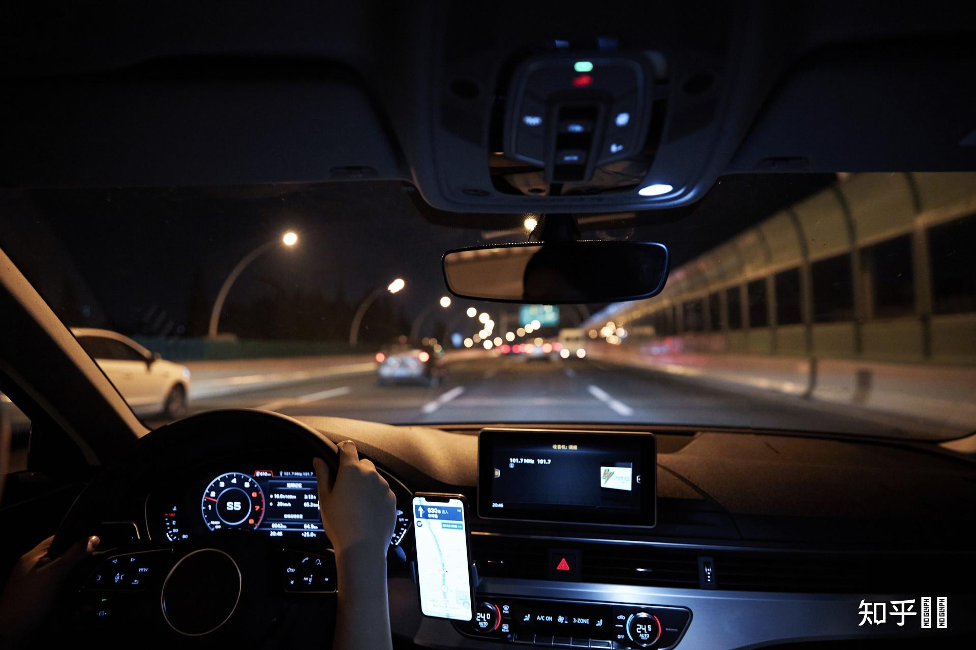 夜间开车走高速公路比白天危险多少?