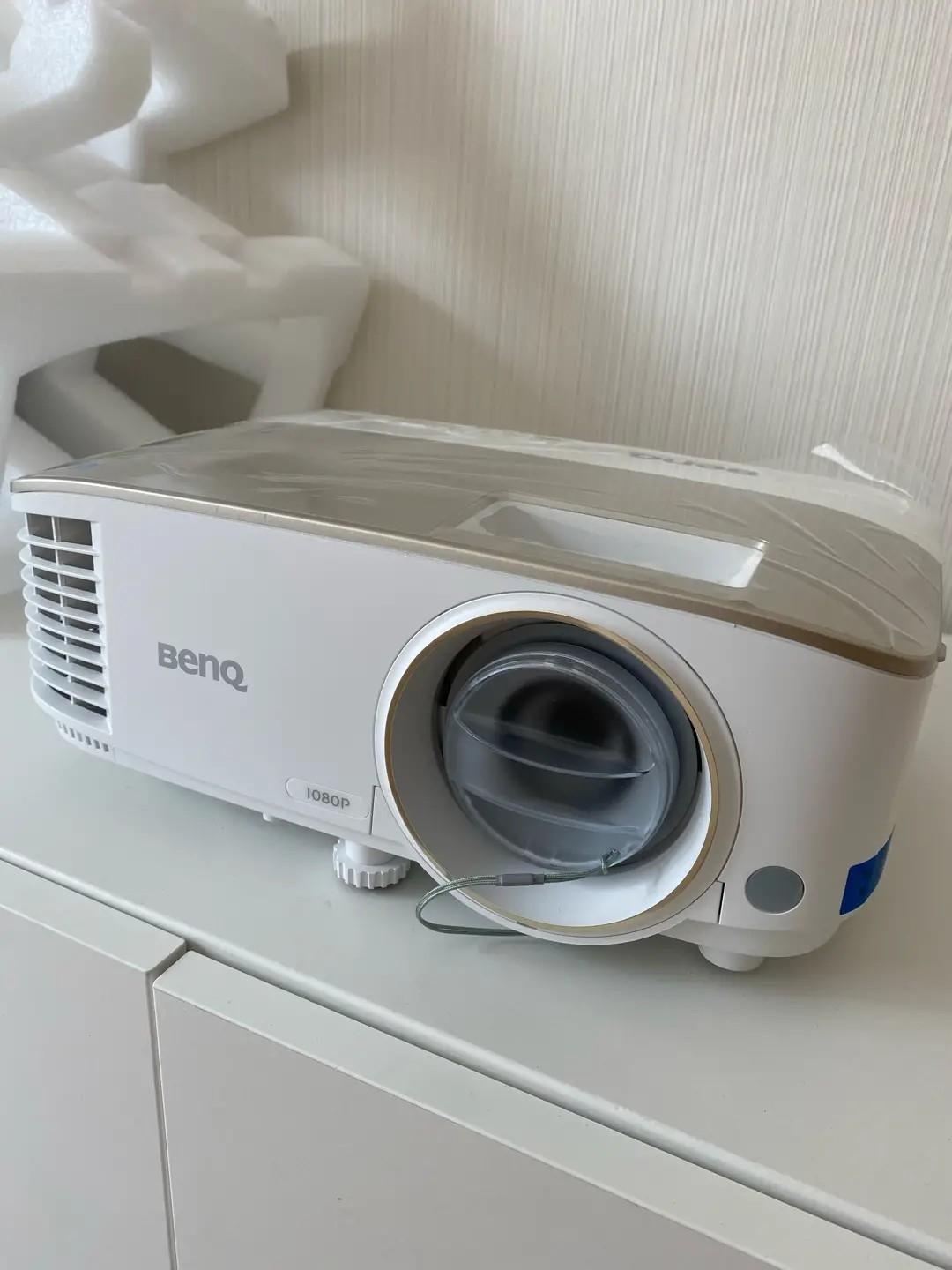 仪选购指南2021高性价比投影仪推荐坚果x3极米h3s明基i707优派tx500k