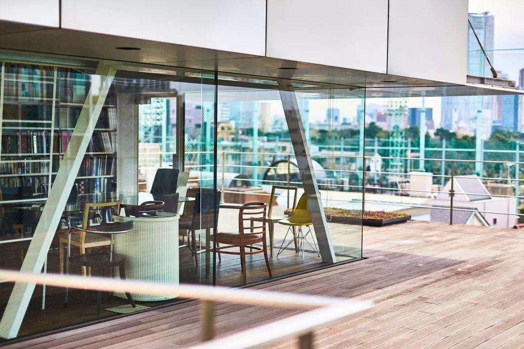 因住改真人秀爆红的设计师青山周平他的工作室原来是这样的