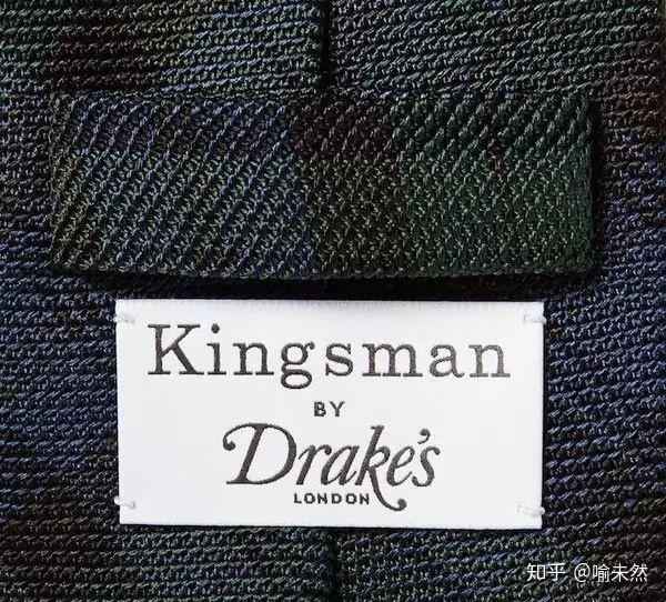 《kingsman》中,科林·费尔斯所佩戴的领带和口袋巾都出自他家,可见