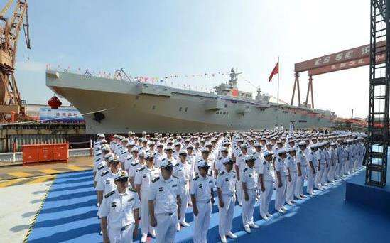 075型两栖攻击舰试航超半个月胜利归来服役成军指日可待