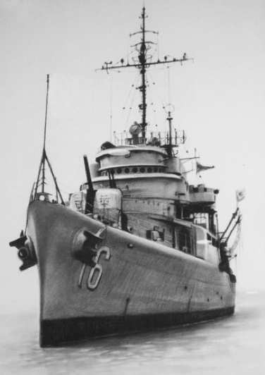 李常杰号,注意b炮座上的双联装博福斯炮