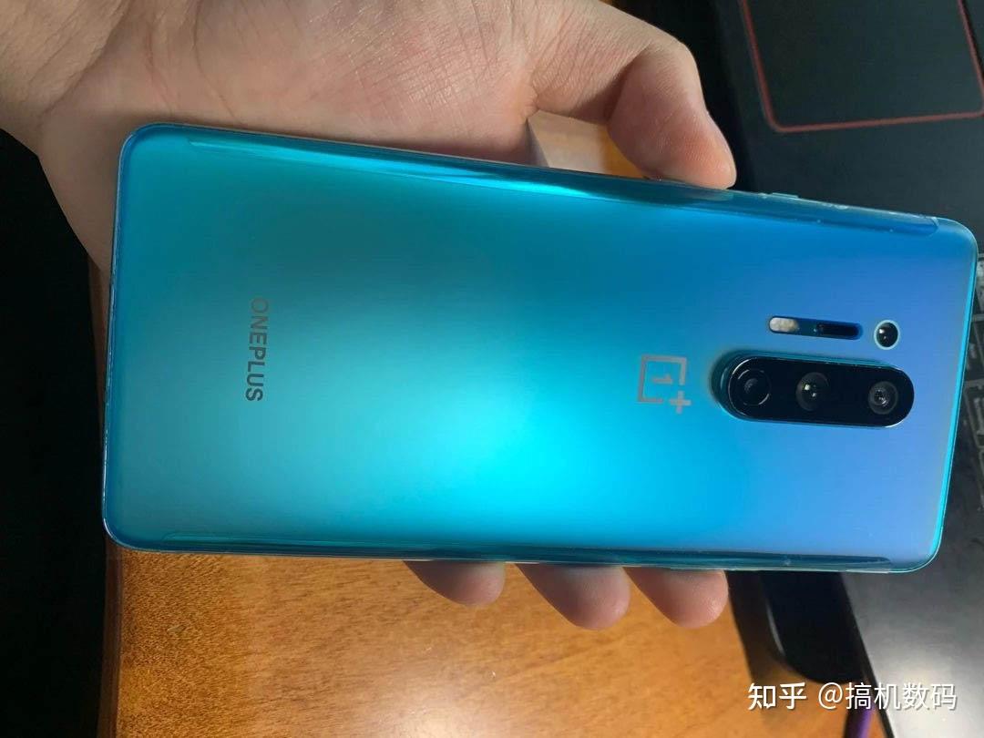 跌价2100元2k屏幕骁龙8系ip68防水老款旗舰机售价到冰点