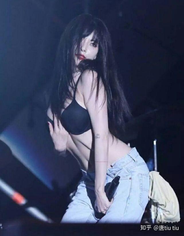 你有哪些惊艳绝色的美女手机壁纸?-美女手机壁纸高清抖音