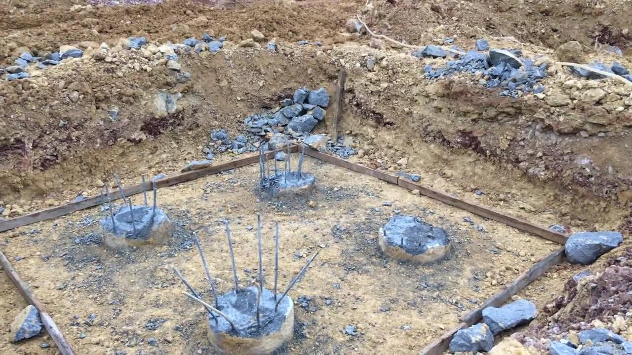 基础垫层施工过程.mp4 - 知乎