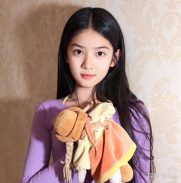 如何评价赵蕴卓的颜值