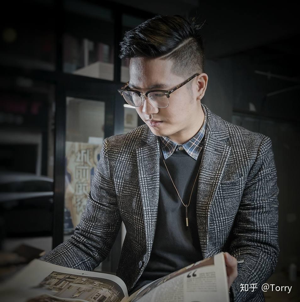 于国华用与无用之间延长满足感的设计原质东隅与corz相机