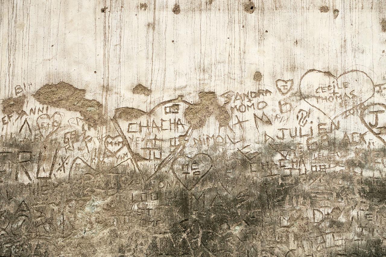 如何清理浮雕地板