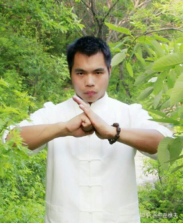 隐士出山武林夜话之大师闹剧何时休