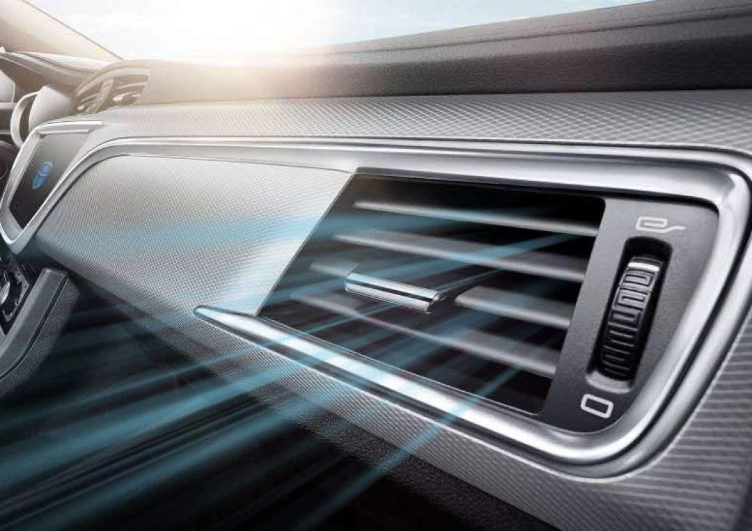 事实恰恰相反,车载空调的功率要比家用空调大得多,因为车内空间有限