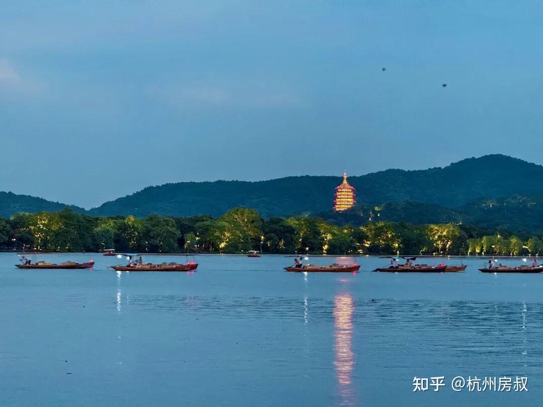市场整体迷茫,出路或在开春揭晓 | 房叔说1055 - 知乎