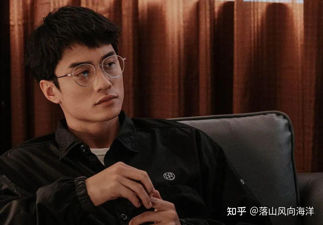全新《此时此刻》红了香港小生刘俊谦,把郭雪芙带成演技派,小S高喊好喜欢他 - 知乎
