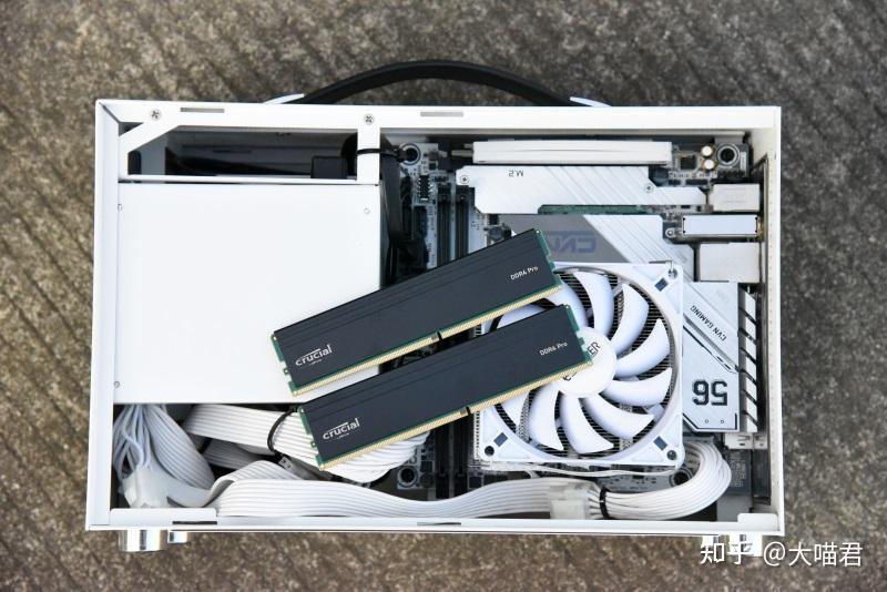 白菜价的高容量品质内存---英睿达（Crucial）32GB（16G×2）3200套装