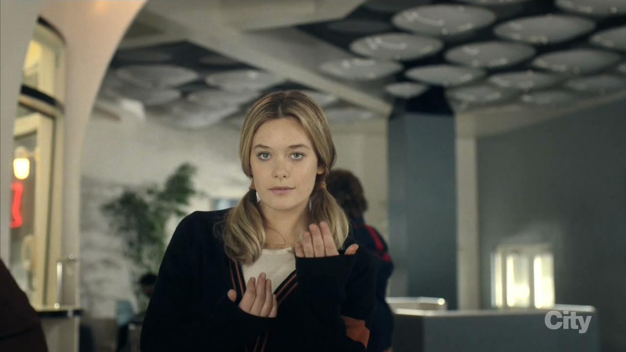 如何评价美剧《大群》(legion)? - 知乎