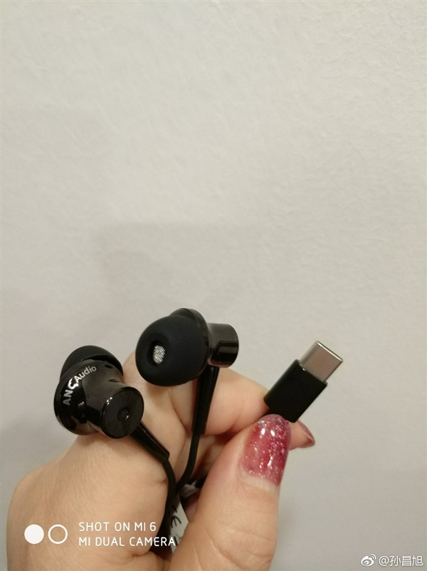 小米6取消耳机孔的意义是什么?