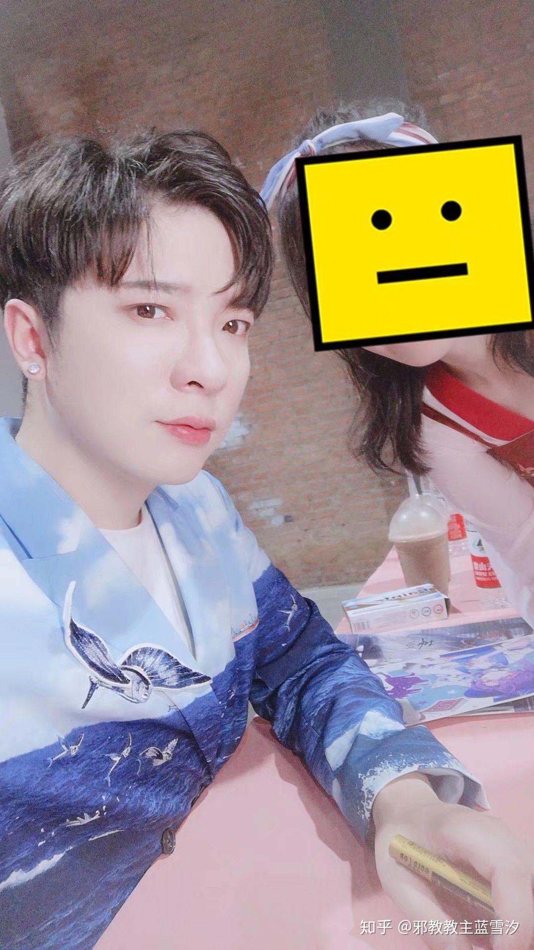 如何评价萧忆情alex