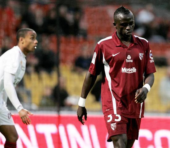 他穿越冈比亚而来我害怕他们会再把我送回去