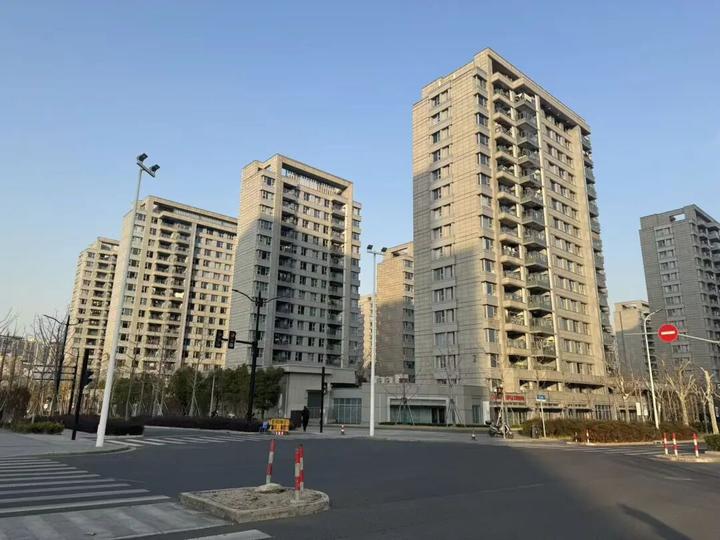上海楼市近几年最坑的板块,巅峰快速滑落谷底 - 知乎