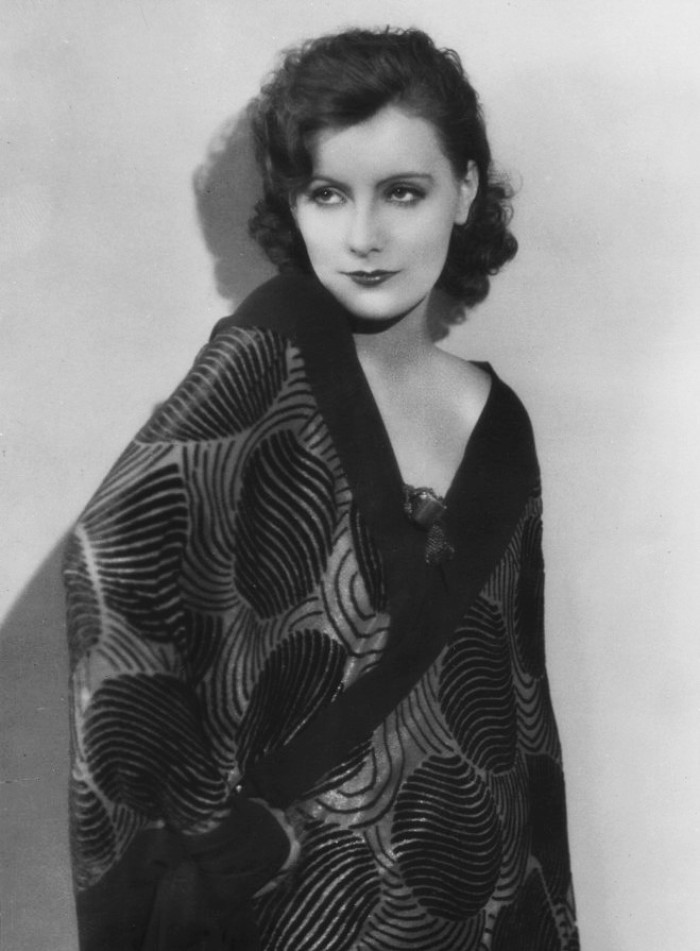 如何评价葛丽泰嘉宝的长相? - 知乎