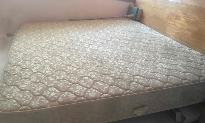 宿舍旧床垫该如何处理?