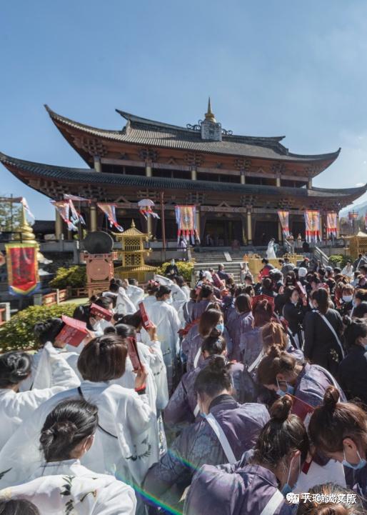 初一與遊客見面大理天龍八部武俠沉浸街區項目正式亮相