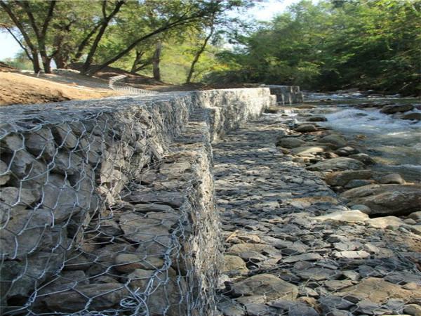 生态型格宾网护坡施工方法