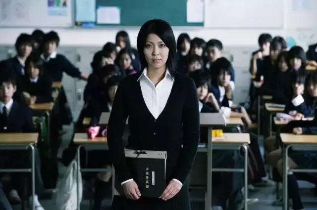 告白丨女老师 告白 喊话初中生 熊孩子你敢接受吗 知乎 告白丨女老师 告白 喊话初中生 熊孩子你敢接受吗 知乎