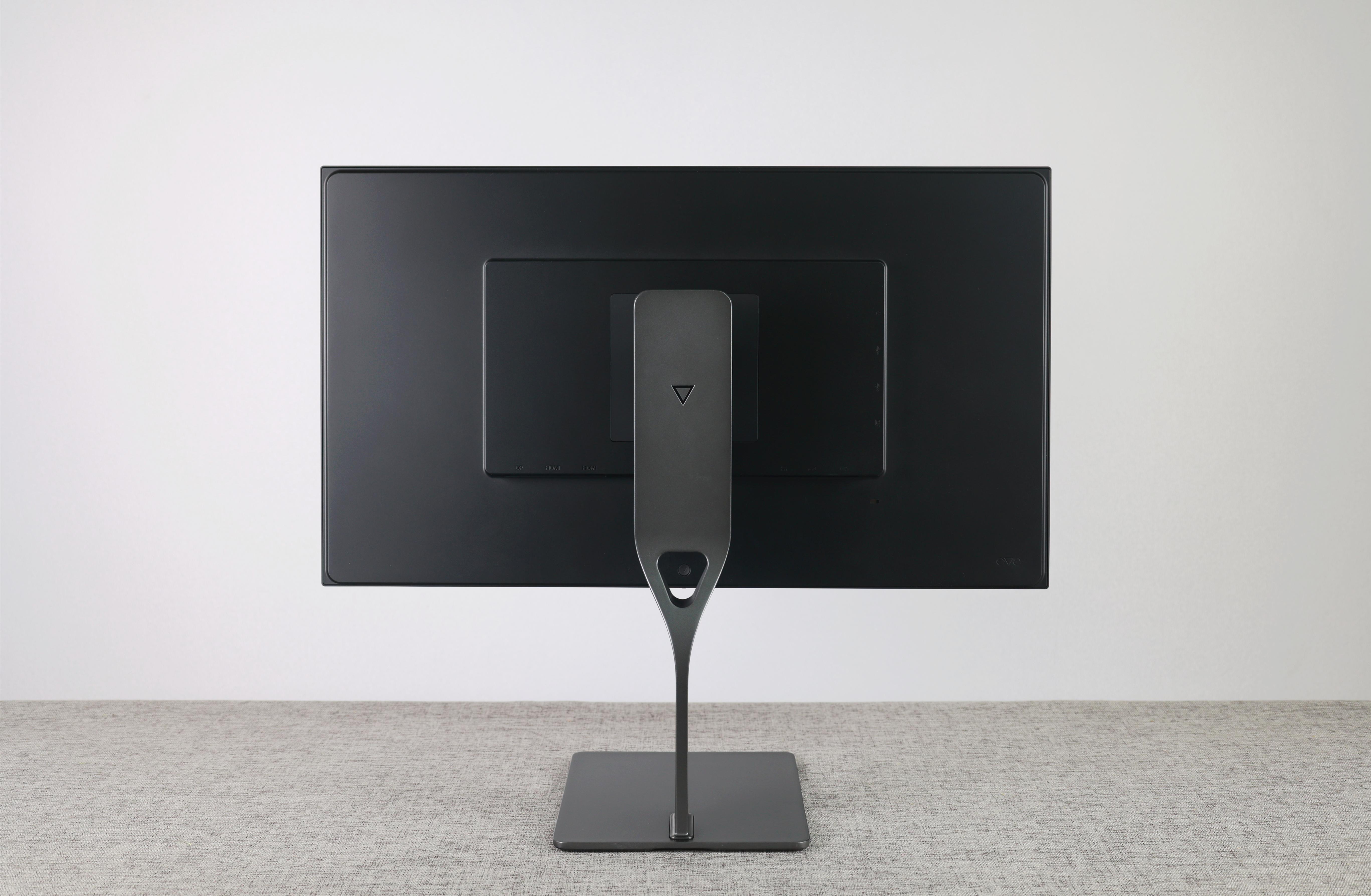 我认为evespectrum是目前最好的4k144hz显示器