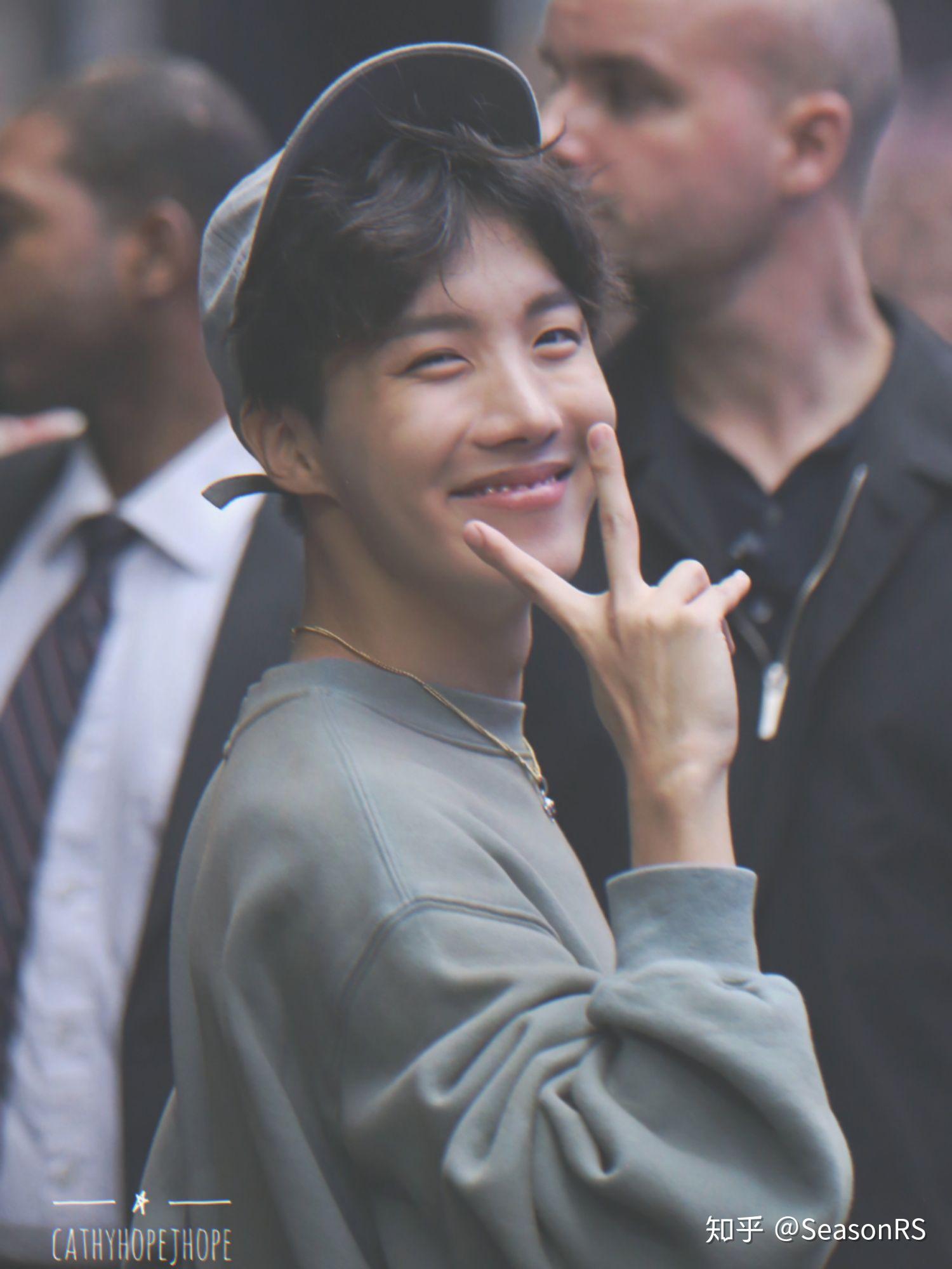 各位手里有郑号锡超好看的照片吗