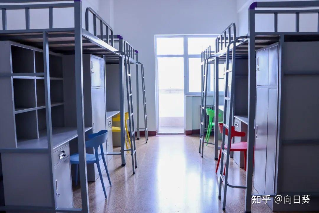 长治一中的宿舍怎么样? - 知乎