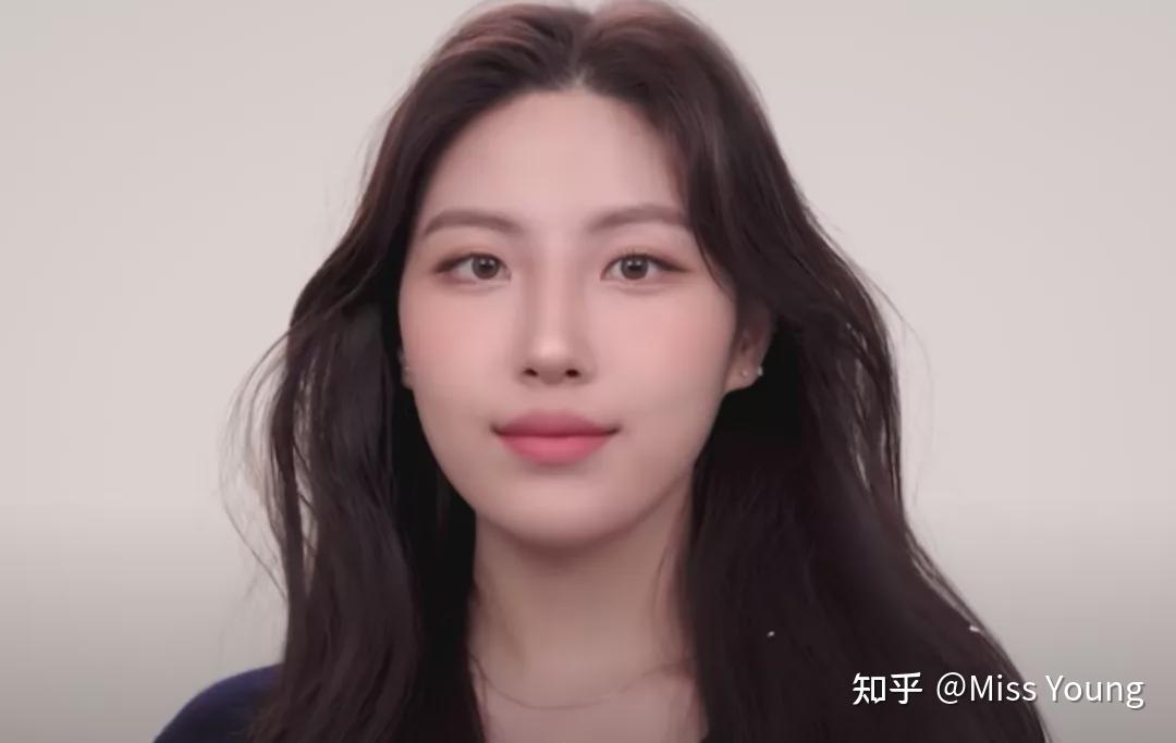 嘴唇不好看中庭太长适合什么样的妆容