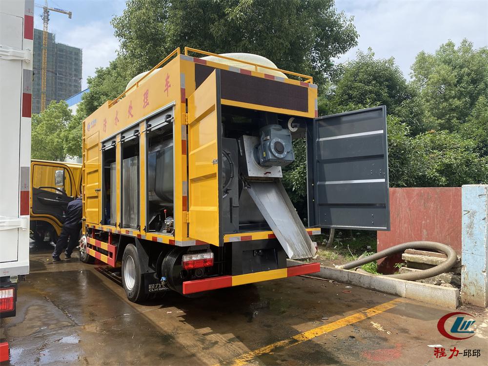多功能双叠螺污水净化车 化粪池污水处理车 高压疏通一体车