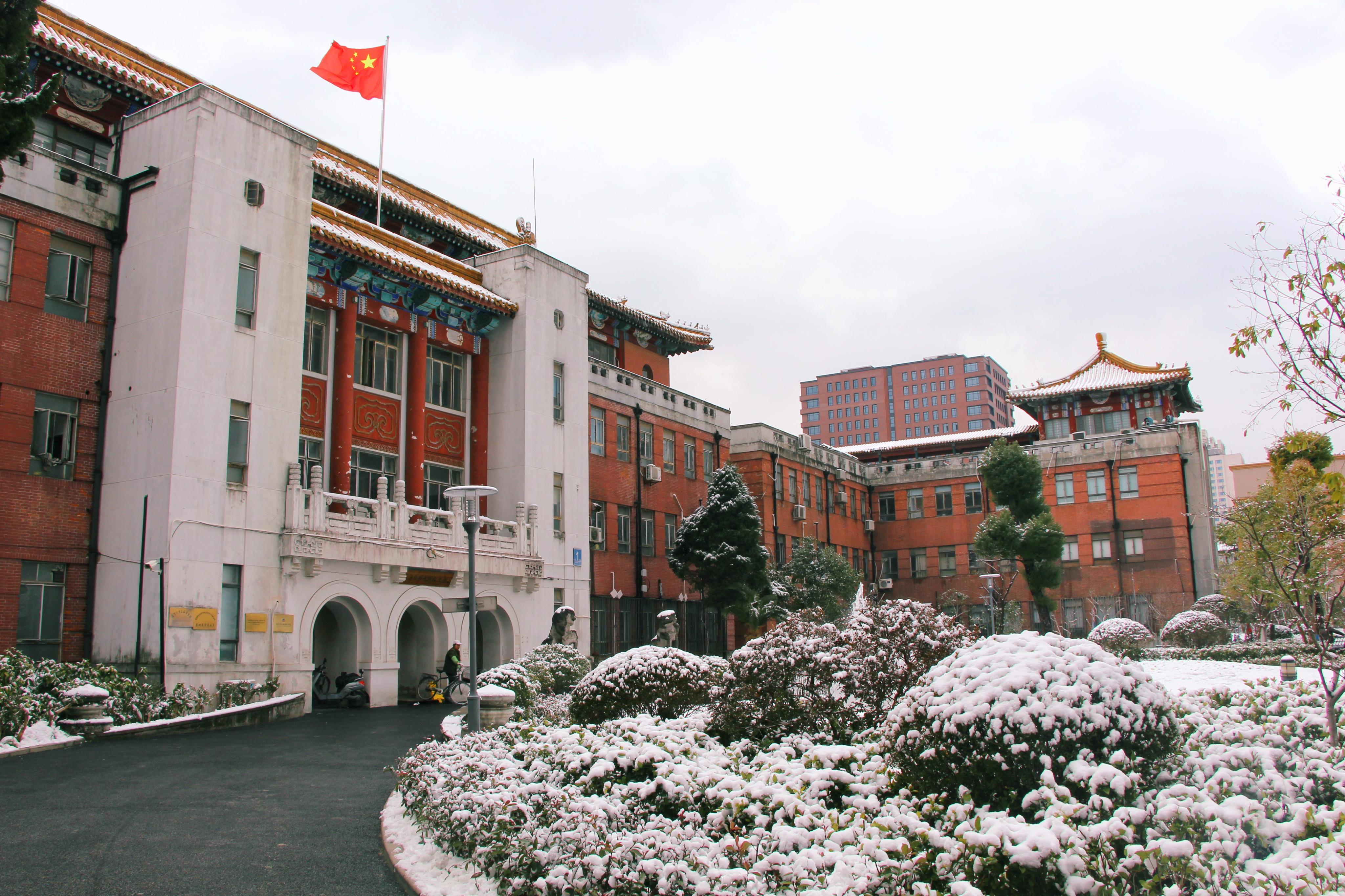 黑龙江大学有哪些特色建筑？ - 知乎