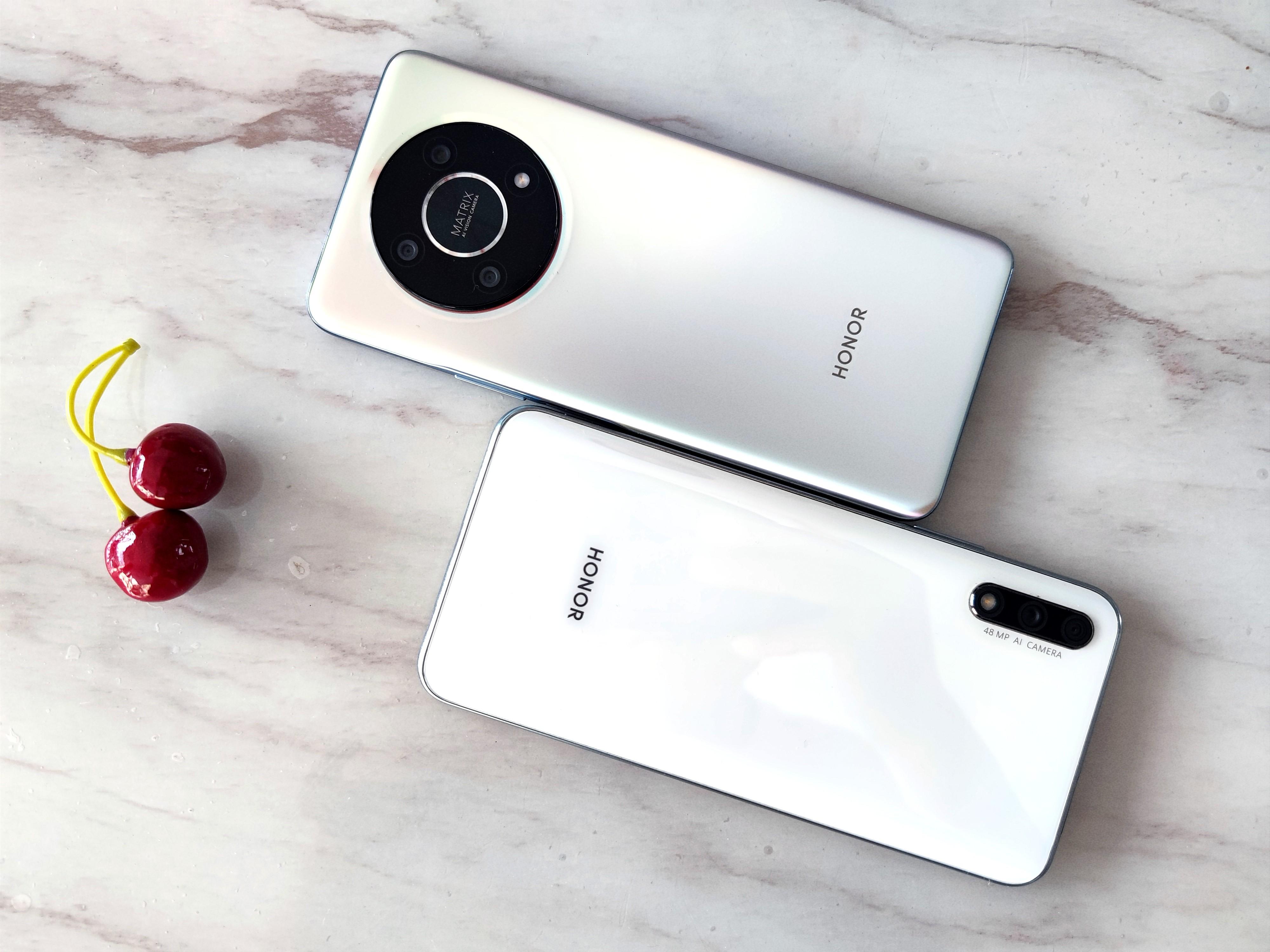 直屏颜值天花板超窄边框66w快充荣耀x30上手体验