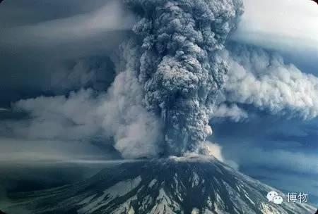 多巴湖火山图片