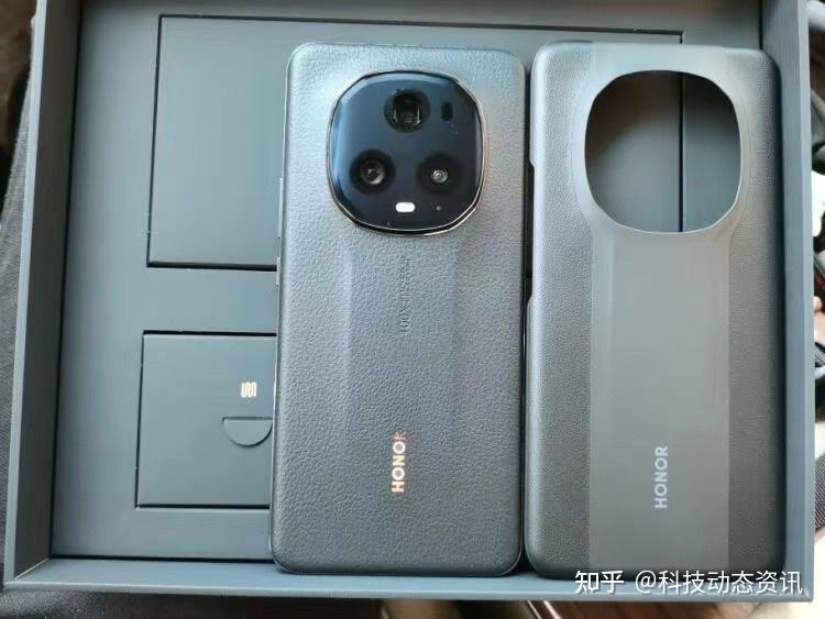 荣耀清理库存了!一代旗舰跌价2685元,5450mah 8p光学主摄 四颗芯片