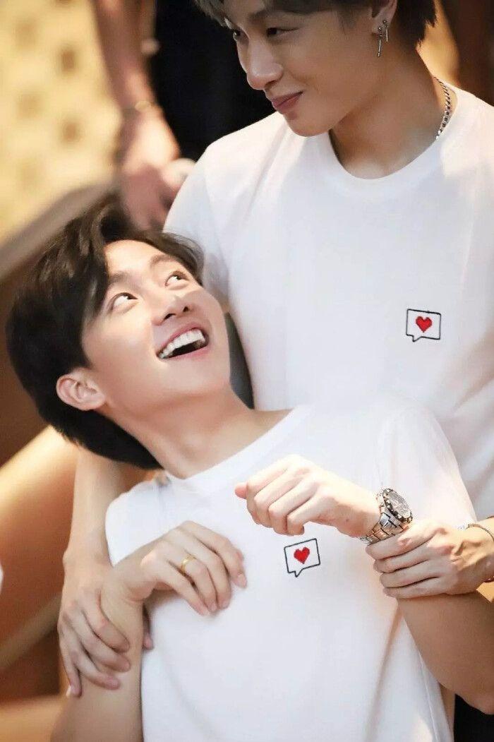 有没有很好看的他泰男男cp的手机壁纸