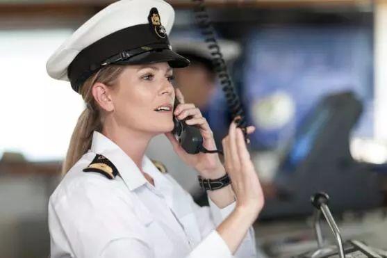 邮轮各界首位女船长盘点冠达英伦淑女vs美式自由奔放