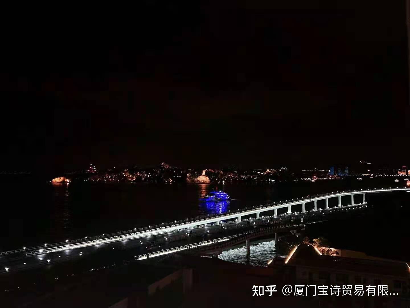 生命之水是哪个国家的 v2-22a3af7bd8f56311657fc6d0cb8c88e0_r.jpg